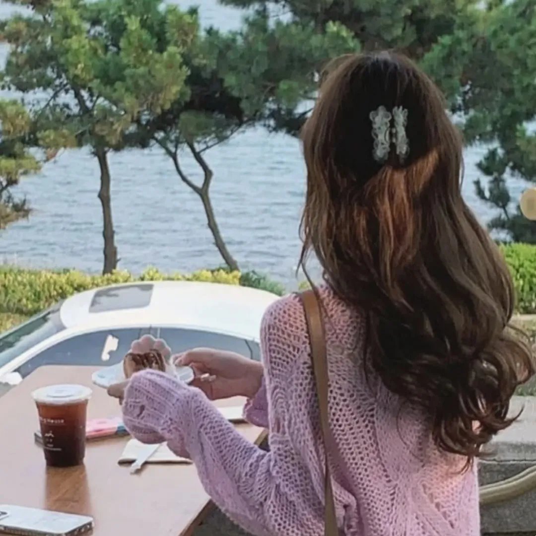 红色尾翼